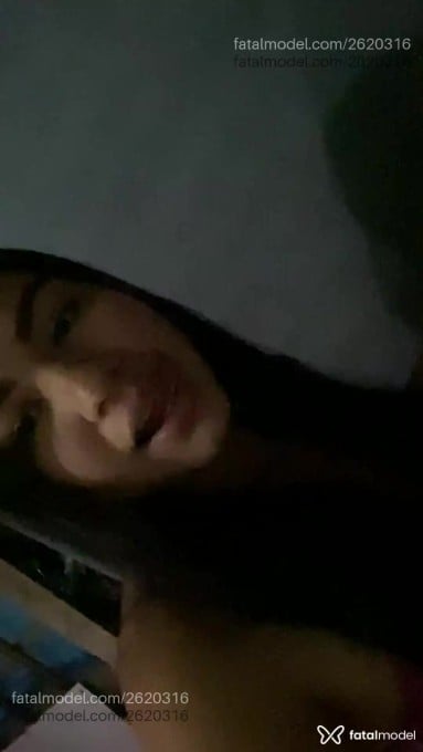 Acompanhante mulher morena (o) de olhos pretos em Virtual Acompanhante mulher morena (o) de olhos pretos em Virtual - Lia Brelaz