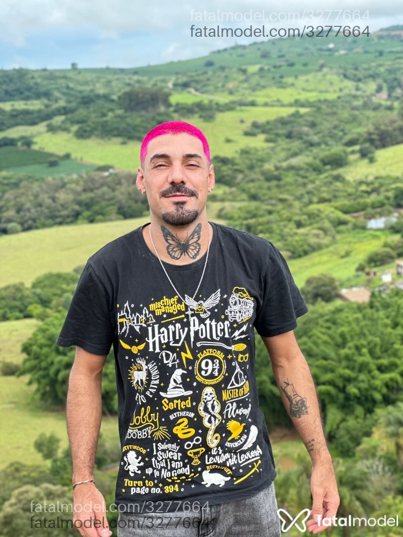 Acompanhante homem morena (o) de olhos castanhos em Poços de Caldas Acompanhante homem morena (o) de olhos castanhos em Poços de Caldas - Adriano