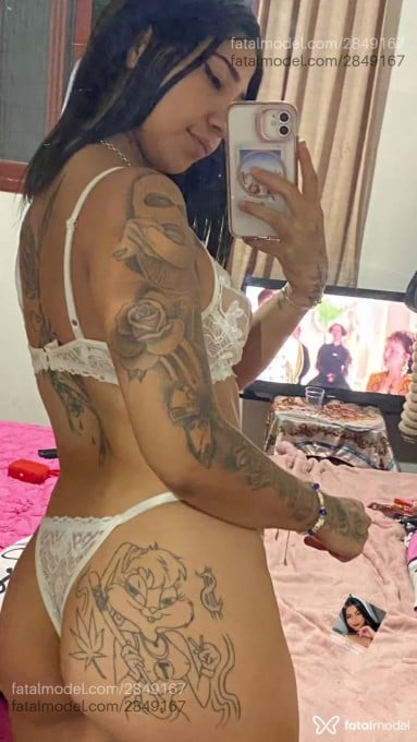 Acompanhante mulher morena (o) de olhos castanhos em Guarapari - Julinha