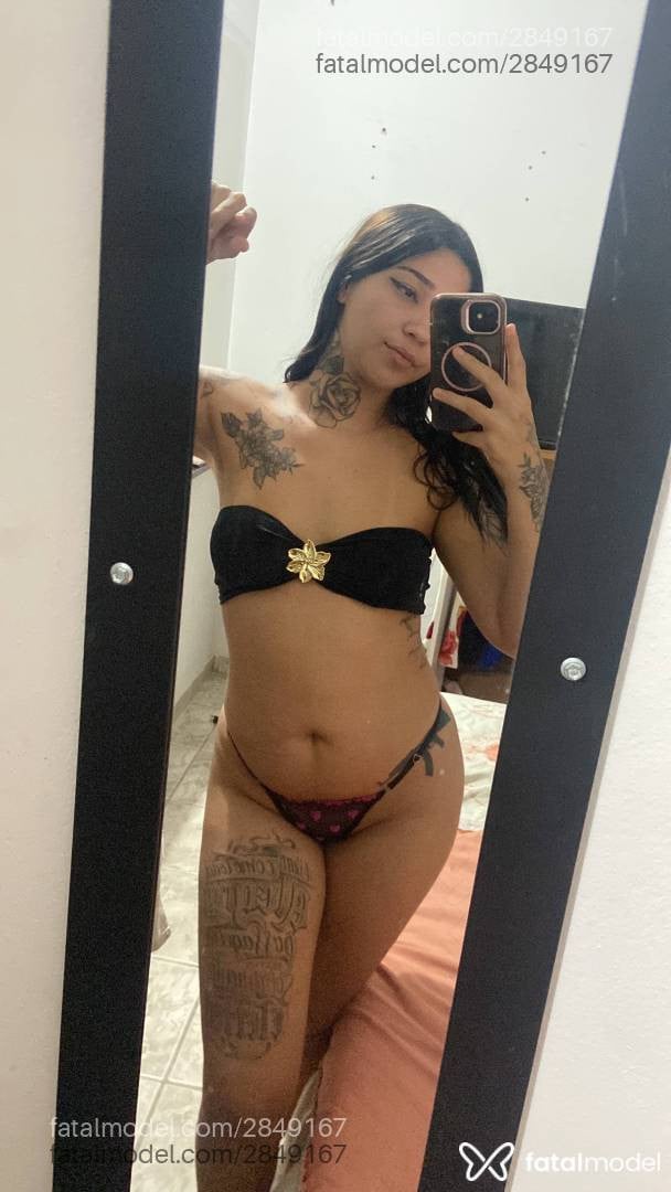 Acompanhante mulher morena (o) de olhos castanhos - Julinha