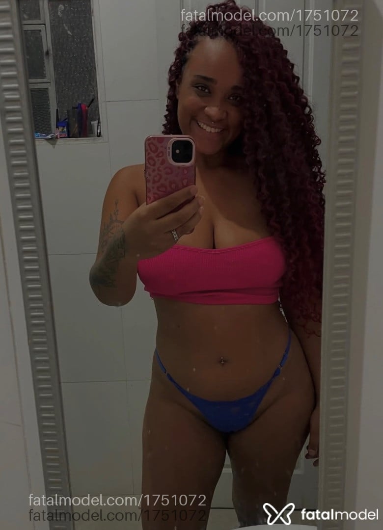 Acompanhante mulher morena (o) de olhos castanhos em Araxá Acompanhante mulher morena (o) de olhos castanhos em Araxá - Leona