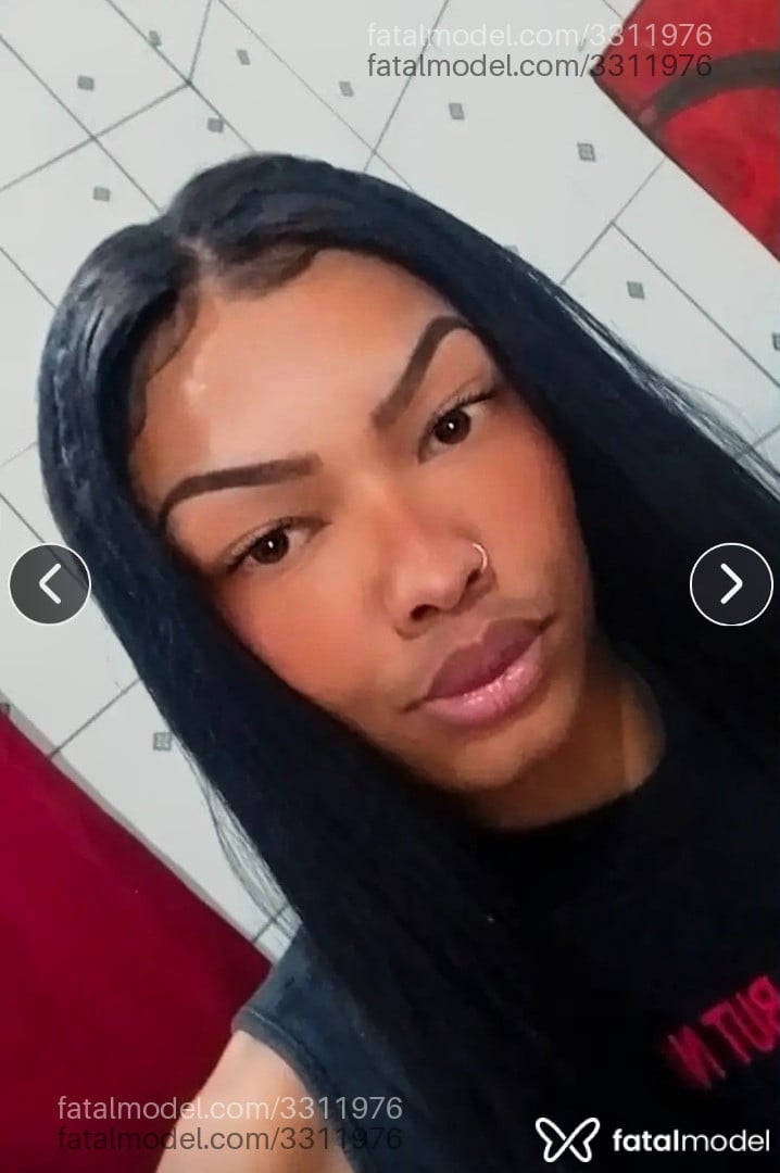 Acompanhante mulher trans morena (o) de olhos castanhos em Ourinhos - Bia Silva