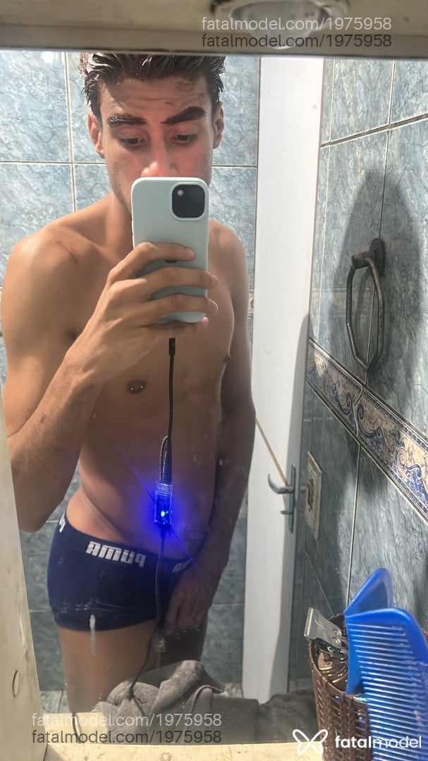 Acompanhante homem com cabelo castanho de olhos castanhos em São Paulo - Luan