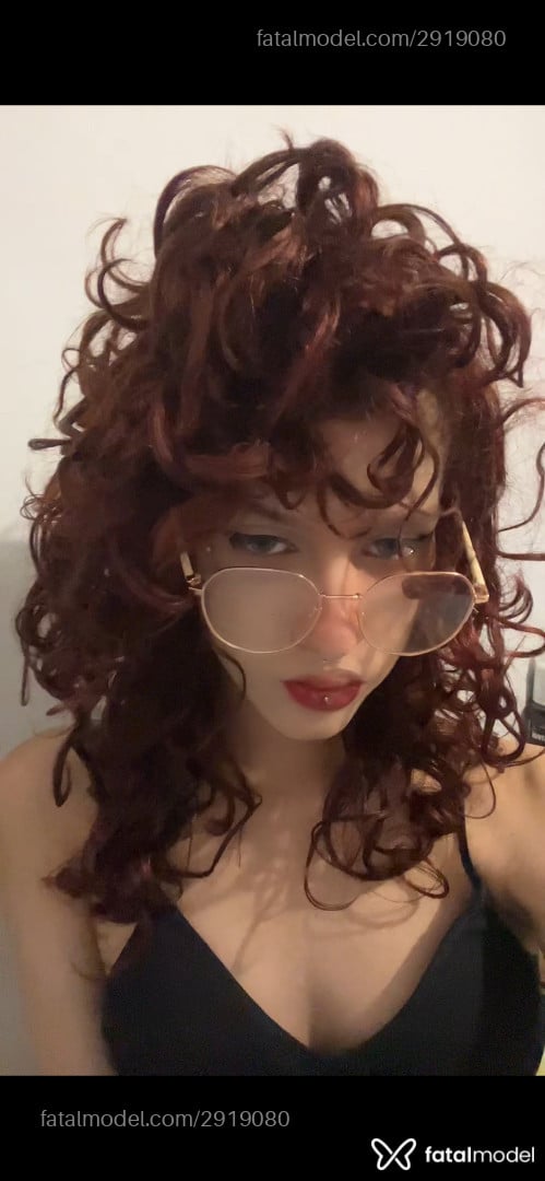 Acompanhante mulher trans ruiva (o) de olhos azuis em Brasília - Emanuz