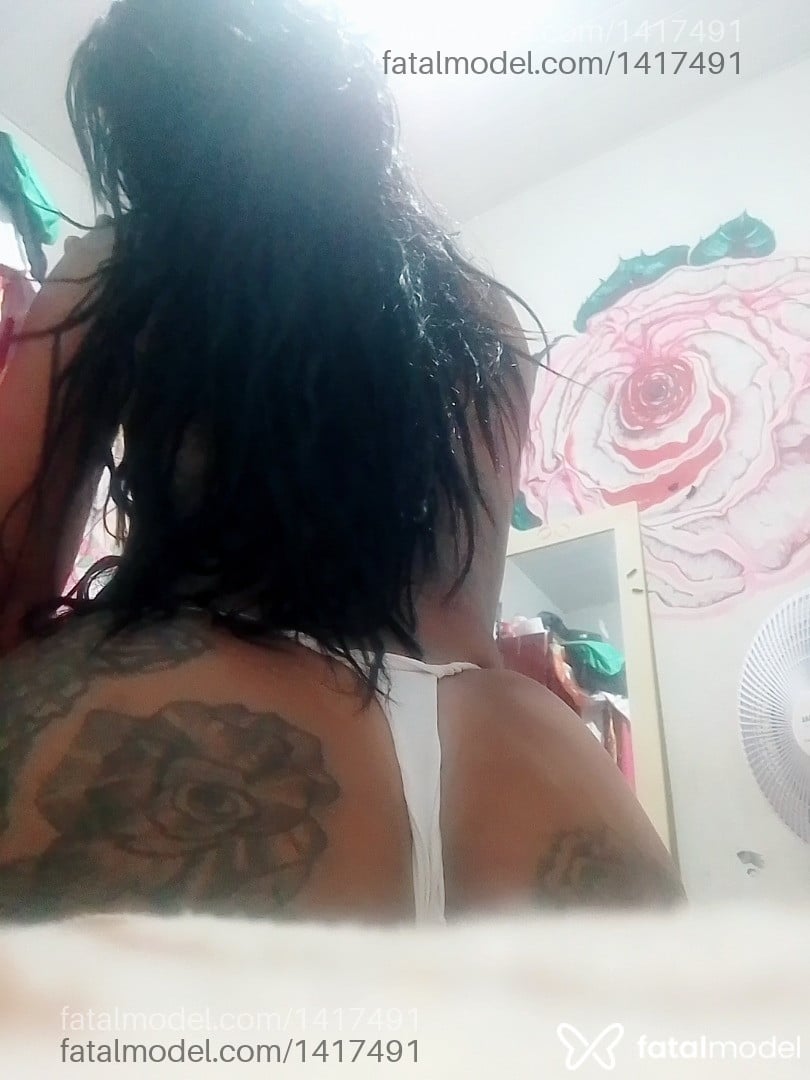 Acompanhante homem trans com cabelo castanho de olhos castanhos em Santarém Acompanhante homem trans com cabelo castanho de olhos castanhos em Santarém - More tattooada TRA