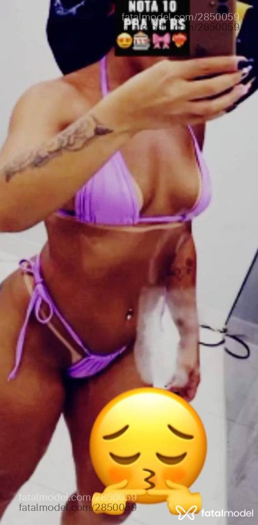 Acompanhante mulher morena (o) de olhos castanhos em Rio das Ostras - Viviane