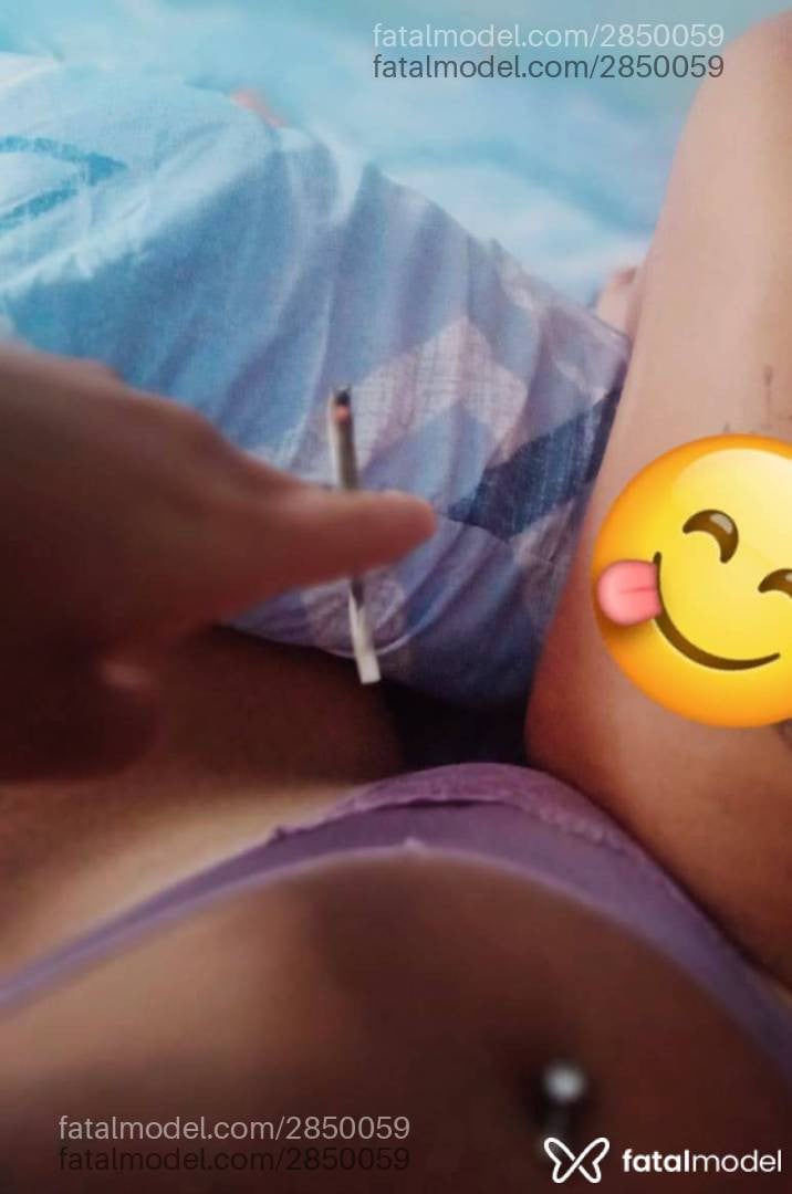 Acompanhante mulher morena (o) de olhos castanhos - Viviane