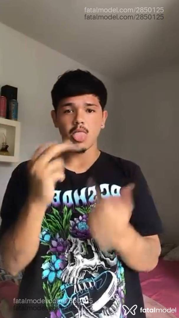 Acompanhante homem com cabelo castanho de olhos castanhos em Florianópolis - Gabriel Satto