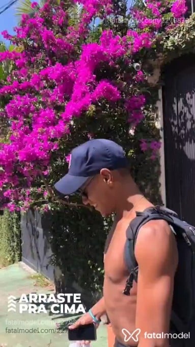 Acompanhante homem com cabelo castanho de olhos castanhos em Rio de Janeiro - Angel Black