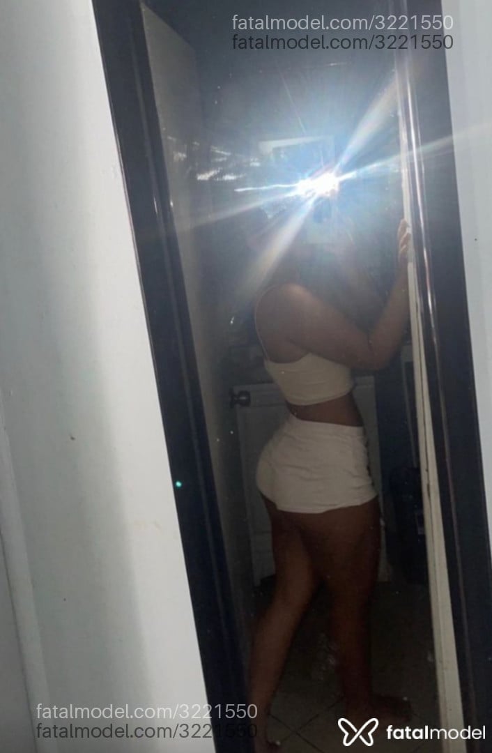 Acompanhante mulher ruiva (o) de olhos castanhos em Passo Fundo - Luany