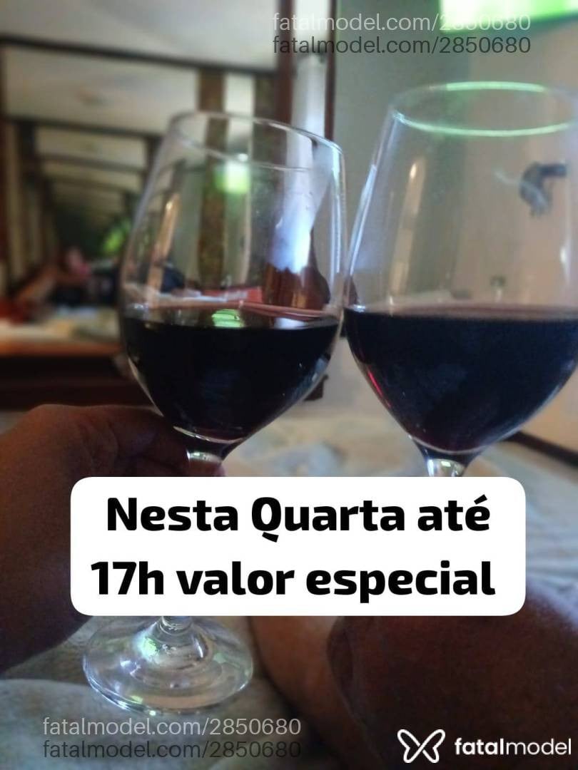 Acompanhante mulher ruiva (o) de olhos castanhos em Petrópolis - Vitória Marques