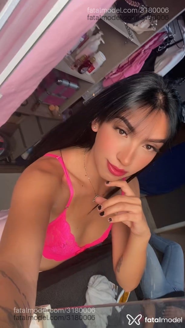 Acompanhante mulher trans morena (o) de olhos castanhos em Telêmaco Borba - Emanuelly baa