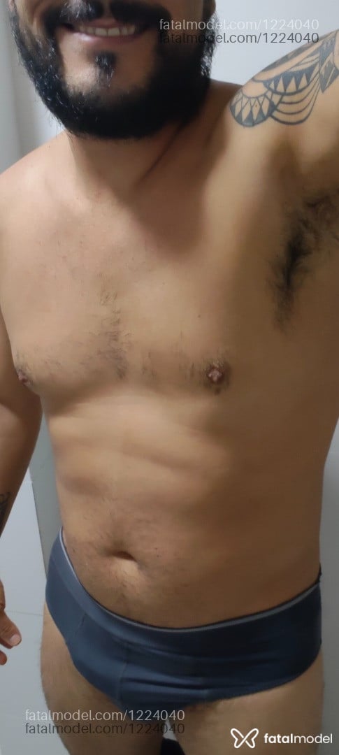 Acompanhante homem morena (o) de olhos castanhos em Concórdia Acompanhante homem morena (o) de olhos castanhos em Concórdia - Amigo no sigilo