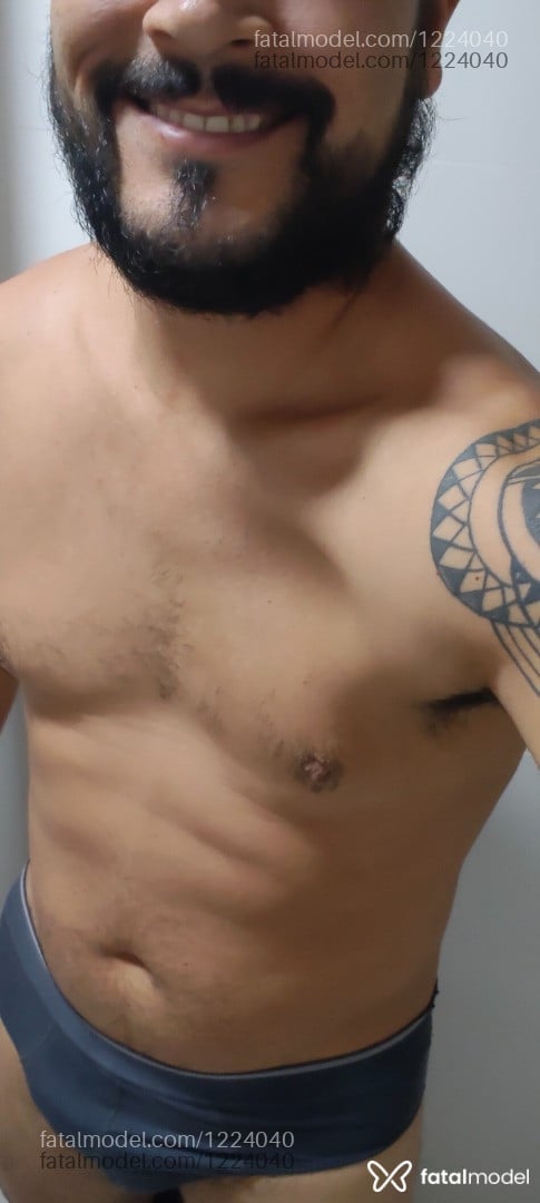 Acompanhante homem morena (o) de olhos castanhos em Concórdia Acompanhante homem morena (o) de olhos castanhos em Concórdia - Amigo no sigilo