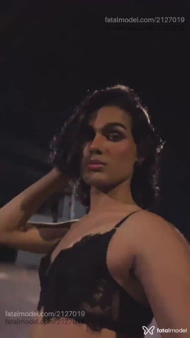 Acompanhante mulher trans morena (o) de olhos castanhos em Uberlândia - Zaira