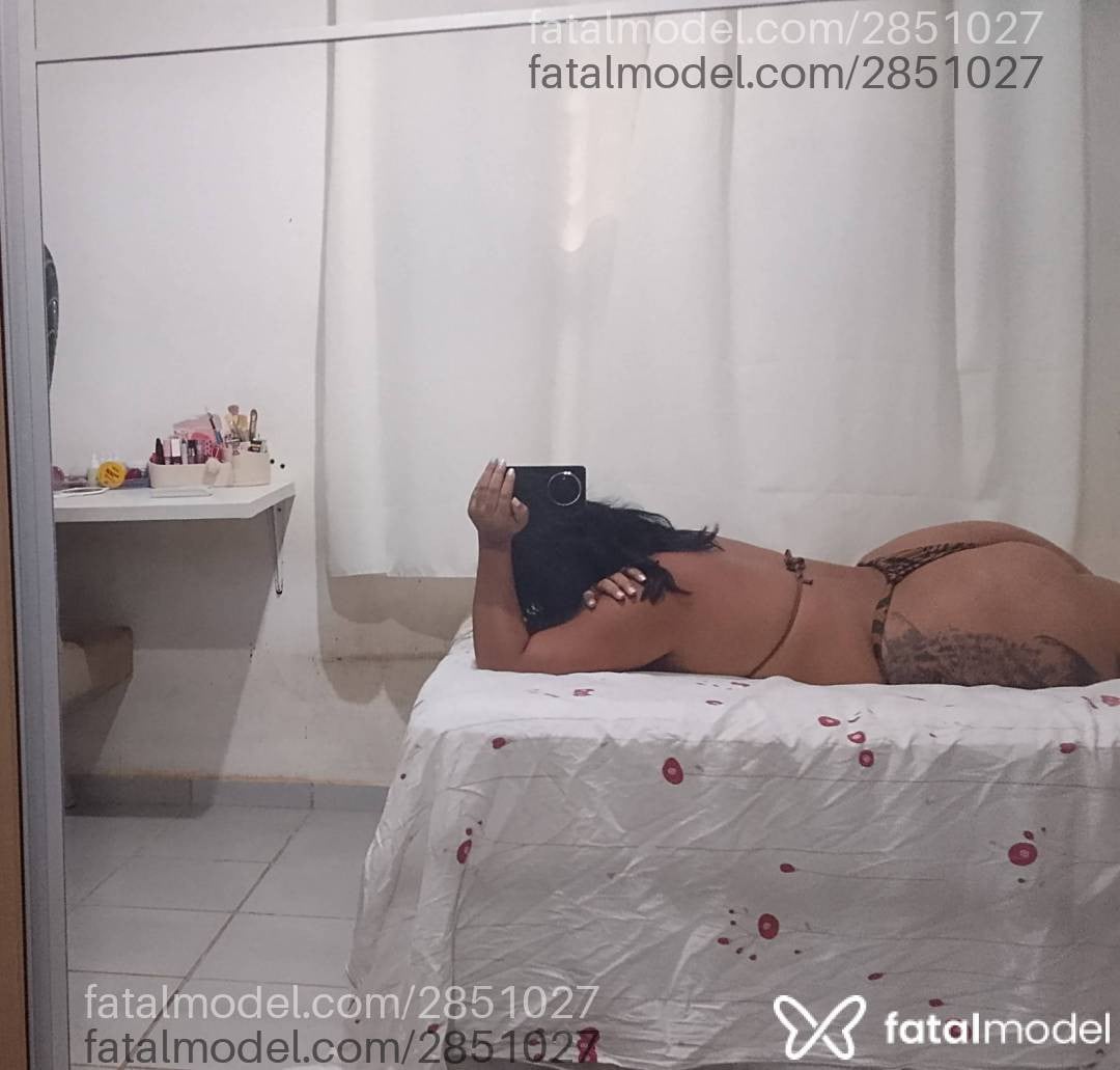 Acompanhante mulher morena (o) de olhos castanhos - Monique Dantas