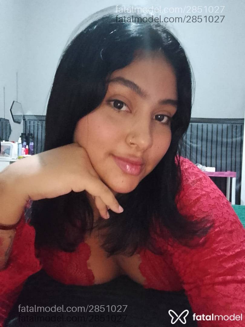 Acompanhante mulher morena (o) de olhos castanhos - Monique Dantas