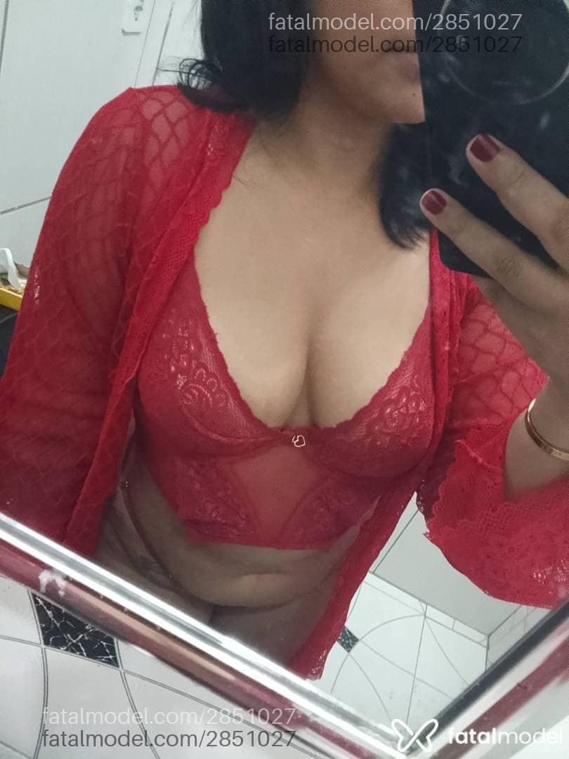 Acompanhante mulher morena (o) de olhos castanhos - Monique Dantas