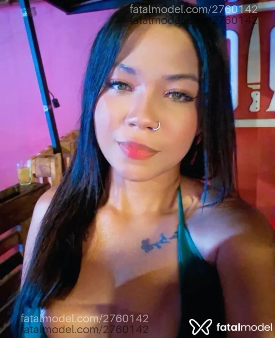 Acompanhante mulher morena (o) de olhos verdes em Varginha Acompanhante mulher morena (o) de olhos verdes em Varginha - Karen