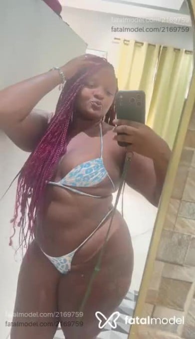 Acompanhante mulher ruiva (o) de olhos castanhos em Rio de Janeiro - Anne Lima