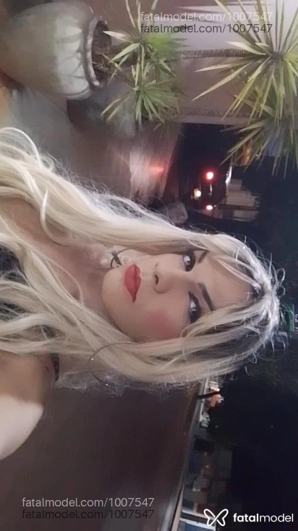 Acompanhante travesti loira (o) de olhos castanhos em Goianésia - Byanca Ferrari