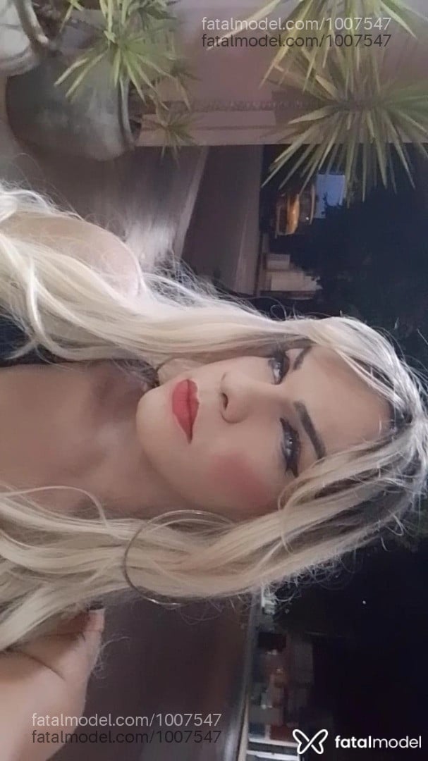 Acompanhante travesti loira (o) de olhos castanhos em Goianésia - Byanca Ferrari