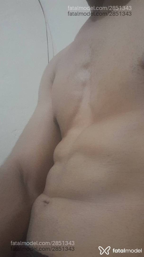 Acompanhante homem morena (o) de olhos castanhos - Kevin Acompanhante homem morena (o) de olhos castanhos - Kevin