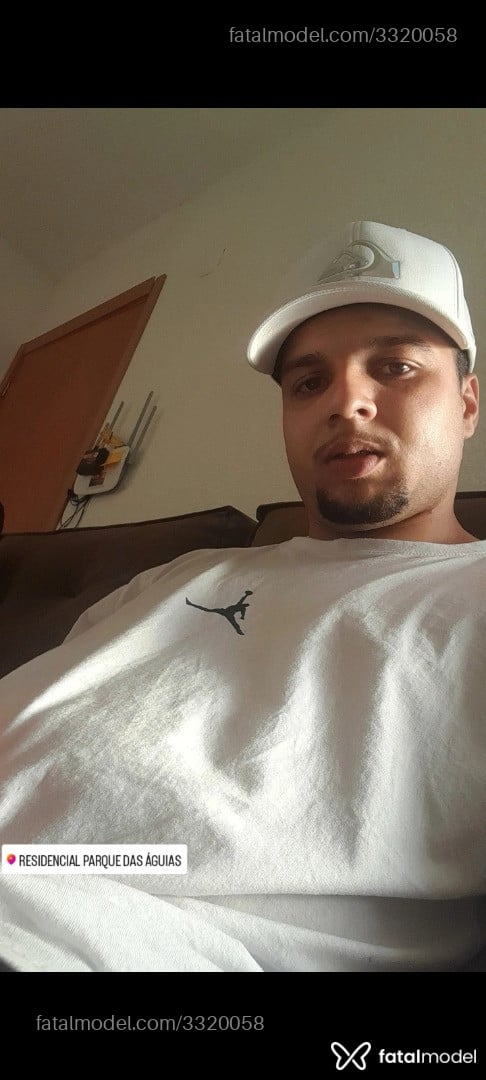 Acompanhante homem morena (o) de olhos pretos em Porto Alegre - Rafael