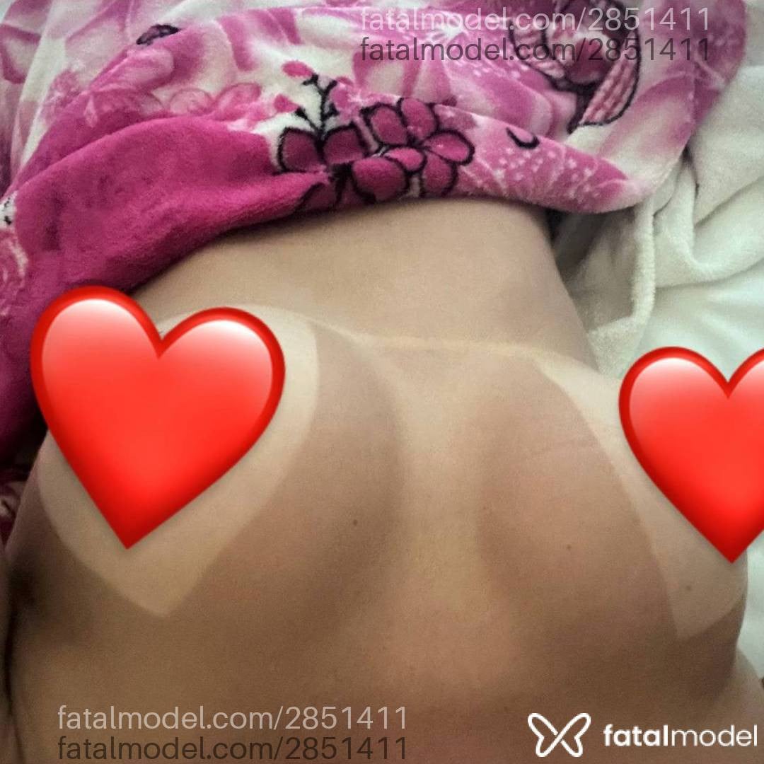 Acompanhante mulher morena (o) de olhos pretos - Bella Montenegroo Acompanhante mulher morena (o) de olhos pretos - Bella Montenegroo
