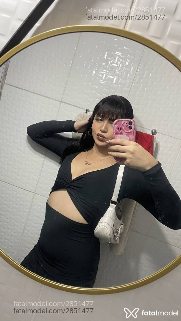 Acompanhante mulher trans morena (o) de olhos castanhos em São Paulo - Babalu