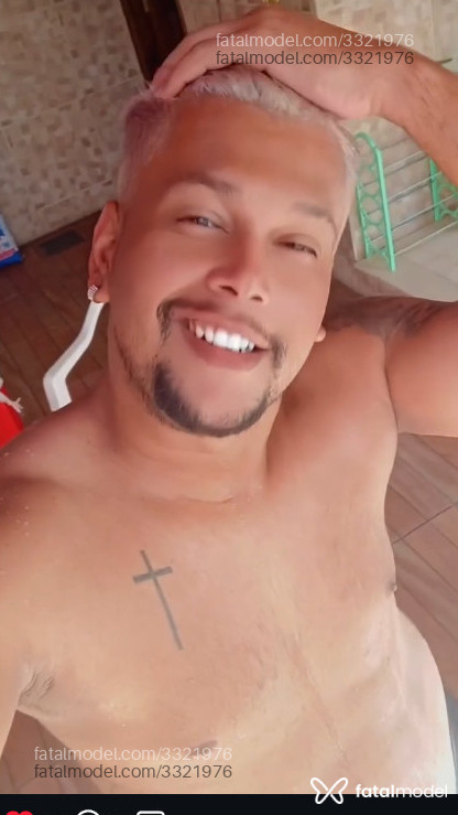 Acompanhante homem com cabelo castanho de olhos castanhos em Rio de Janeiro - Guilherme