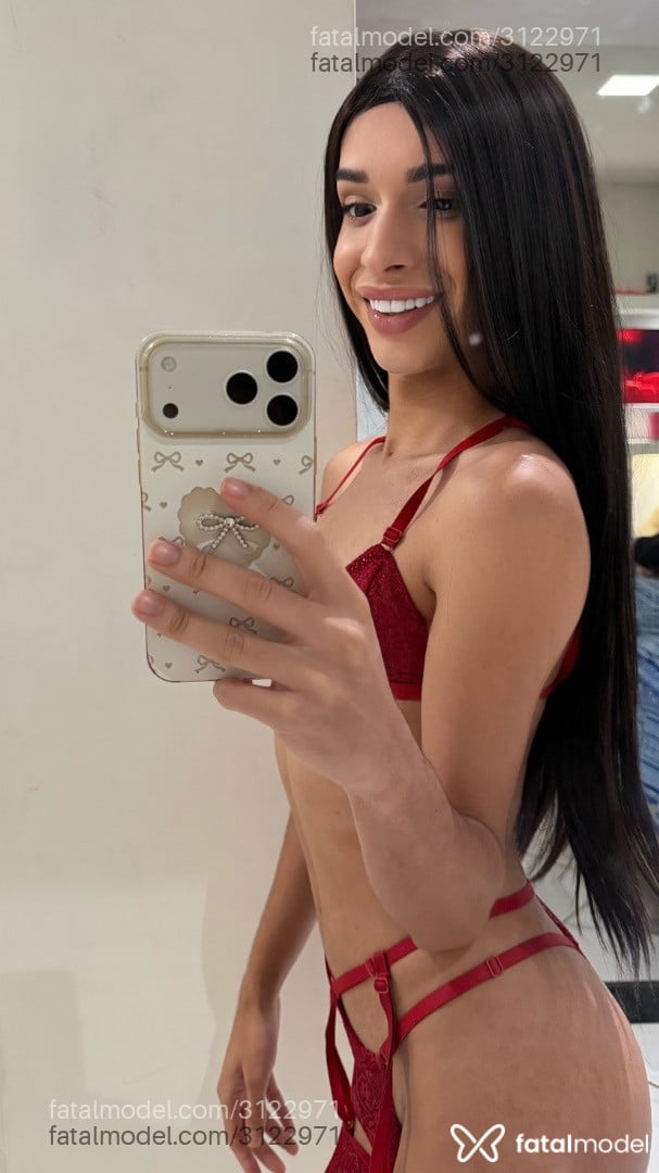 Acompanhante mulher trans morena (o) de olhos castanhos em Belo Horizonte - Tavares