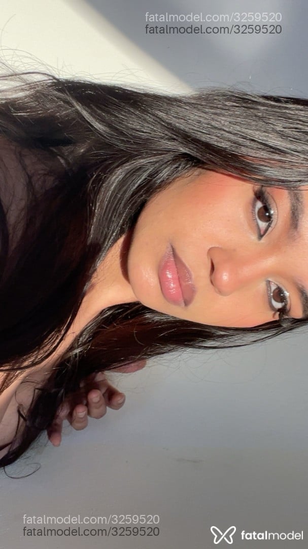 Acompanhante mulher morena (o) de olhos pretos em São Paulo - Acompanhante