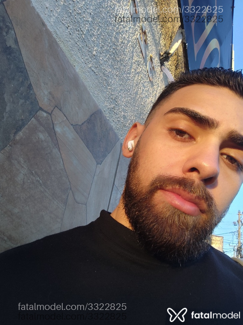 Acompanhante homem com cabelo castanho de olhos mel em Rio de Janeiro - Rigas