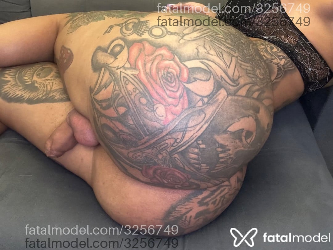 Acompanhante mulher trans morena (o) de olhos pretos em Virtual - Kamilly Campos