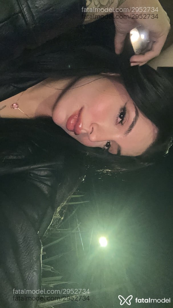 Acompanhante mulher morena (o) de olhos castanhos em Fernandópolis Acompanhante mulher morena (o) de olhos castanhos em Fernandópolis - Jhenifer Rezende