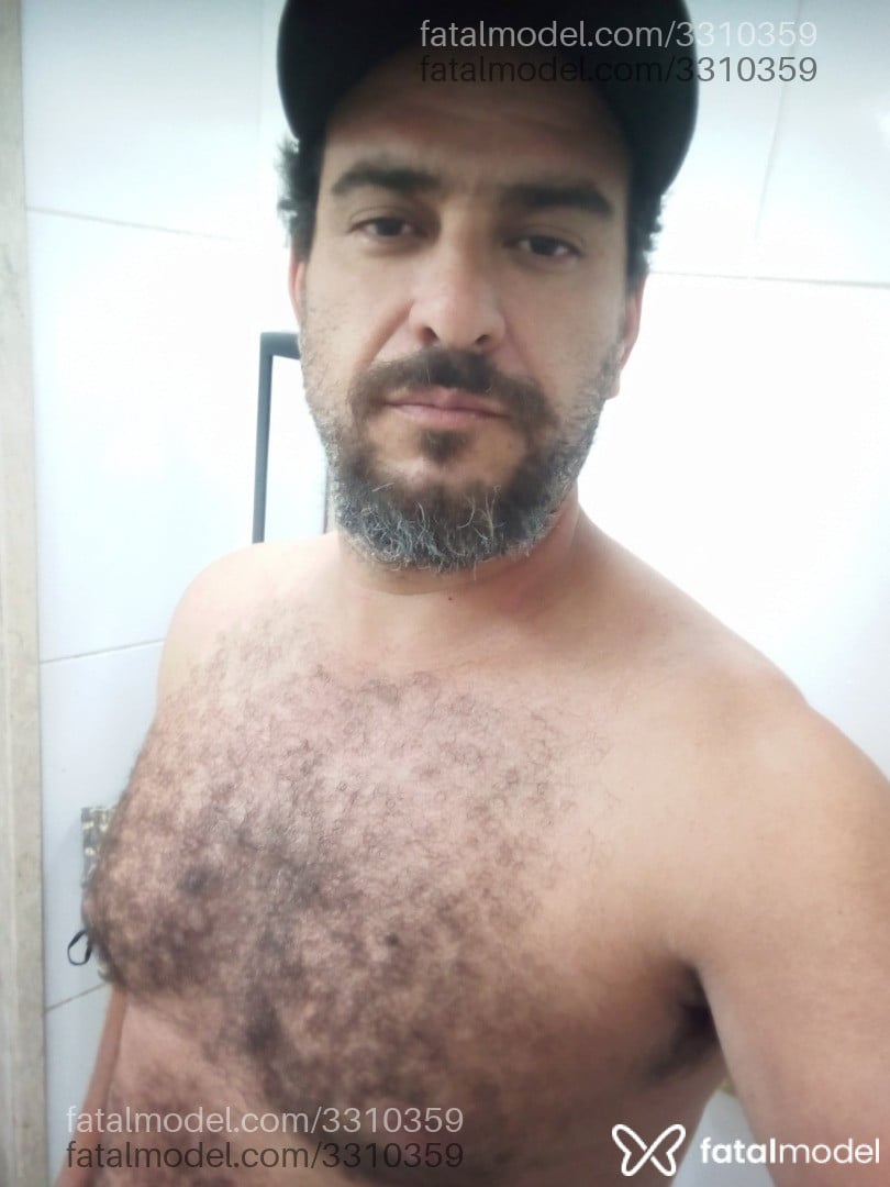 Acompanhante homem morena (o) de olhos castanhos em Angra dos Reis - Hudson