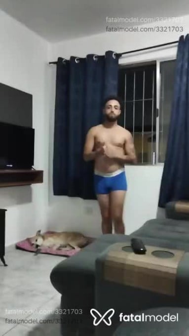 Acompanhante homem com cabelo castanho de olhos castanhos em Itapetininga Acompanhante homem com cabelo castanho de olhos castanhos em Itapetininga - Jay Jay