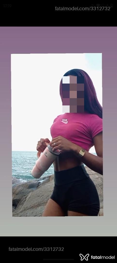 Acompanhante mulher trans morena (o) de olhos castanhos em São Pedro da Aldeia - Victoria