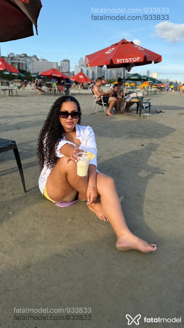 Acompanhante mulher morena (o) de olhos castanhos em Itumbiara Acompanhante mulher morena (o) de olhos castanhos em Itumbiara - Larissa Morais