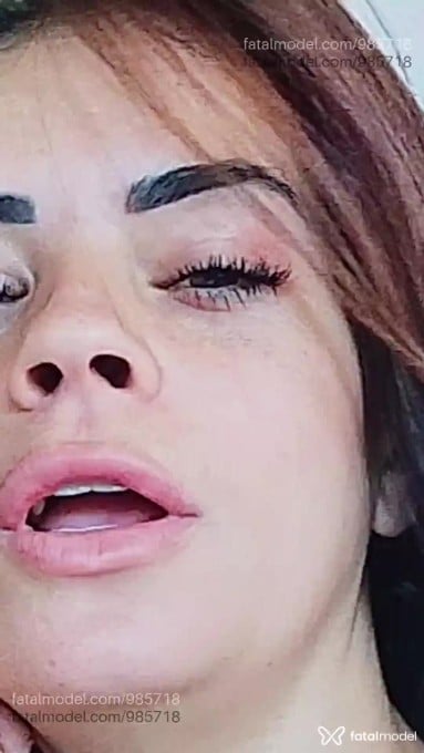 Acompanhante mulher com cabelo castanho de olhos mel em Itaí Acompanhante mulher com cabelo castanho de olhos mel em Itaí - Miia Ferraz