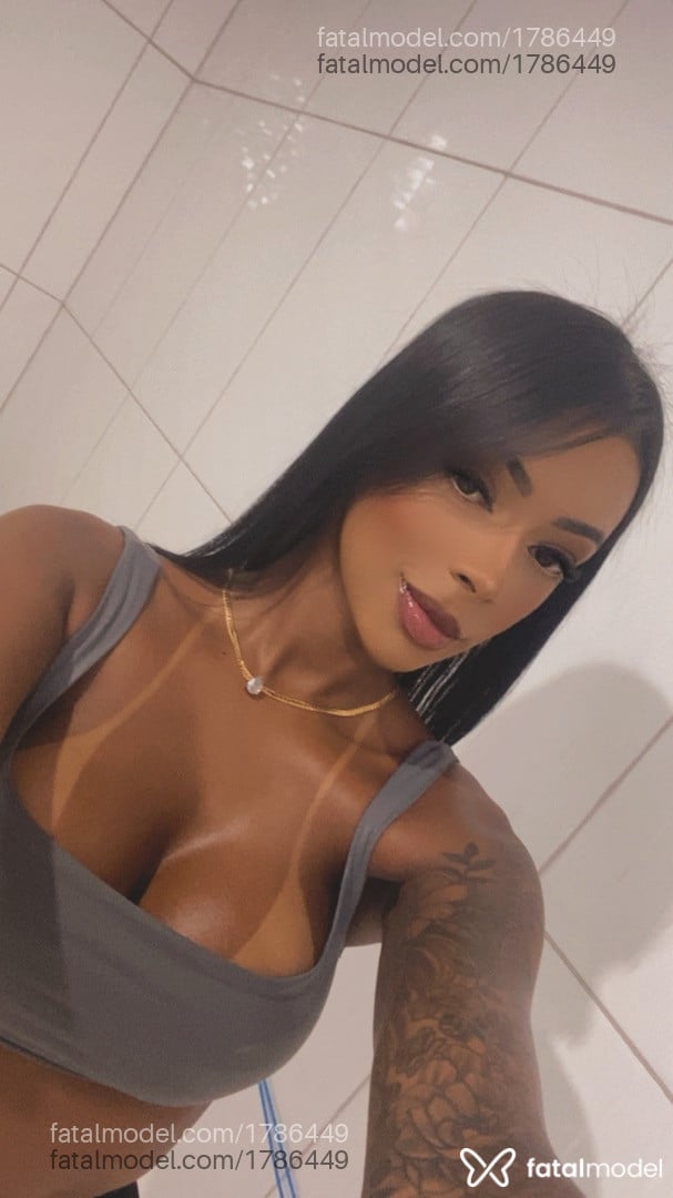 Acompanhante mulher morena (o) de olhos pretos em Barra do Garças - Nicole