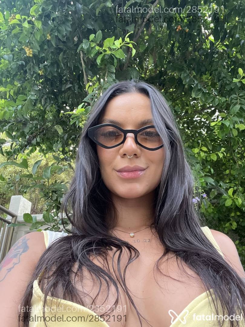 Acompanhante mulher morena (o) de olhos castanhos em Rio de Janeiro - Larissa Vilela