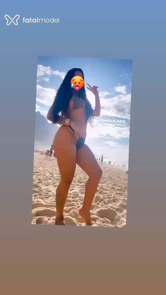 Acompanhante mulher com cabelo castanho de olhos pretos - Thaina