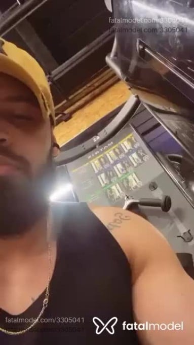 Acompanhante homem morena (o) de olhos castanhos em Rio de Janeiro - Joao