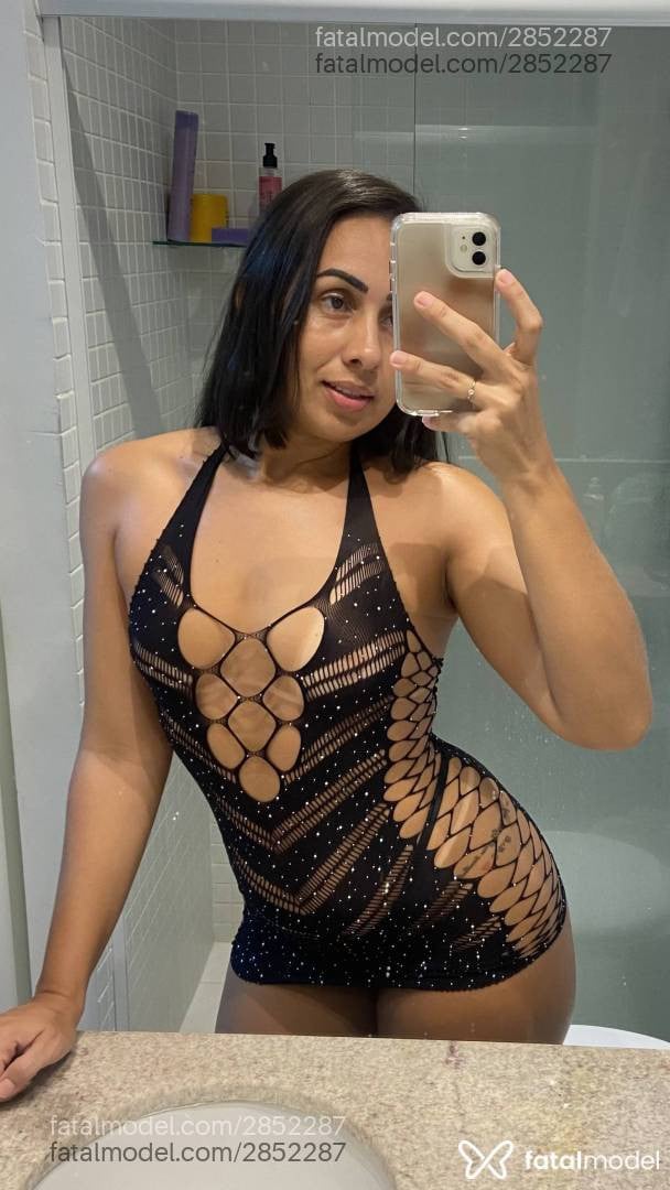 Acompanhante mulher morena (o) de olhos castanhos em Salvador Acompanhante mulher morena (o) de olhos castanhos em Salvador - Vetrixhot