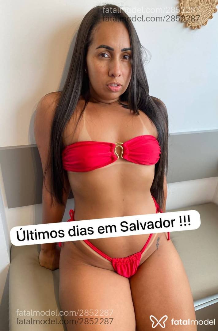 Acompanhante mulher morena (o) de olhos castanhos - Vetrixhot