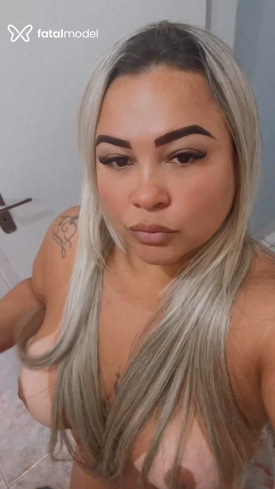 Acompanhante mulher loira (o) de olhos castanhos em Ribeirão Preto Acompanhante mulher loira (o) de olhos castanhos em Ribeirão Preto - Kety Oliveira
