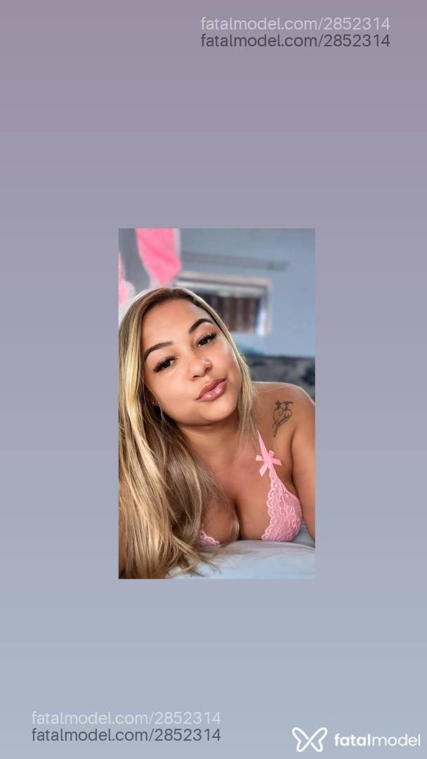 Acompanhante mulher loira (o) de olhos castanhos - Kety Oliveira