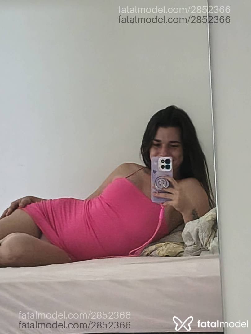 Acompanhante mulher com cabelo castanho de olhos castanhos - Jessy Avilla